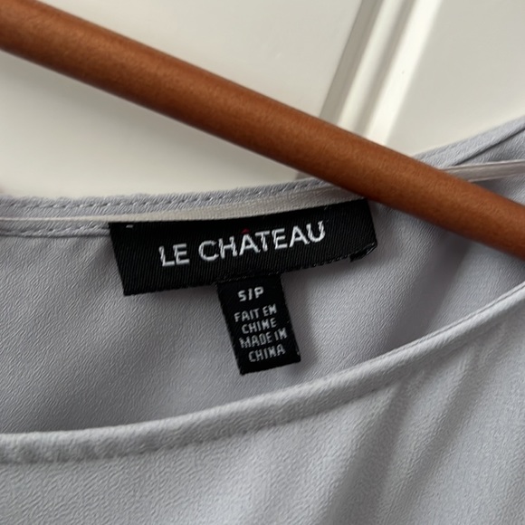 Classy and chic! - Picture 2 of 2